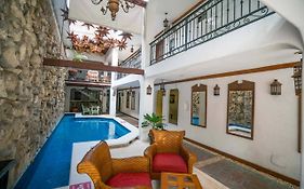 Ahava Hotel